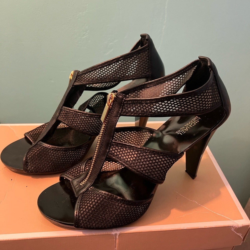 Sexy fishnet MK heels!!!